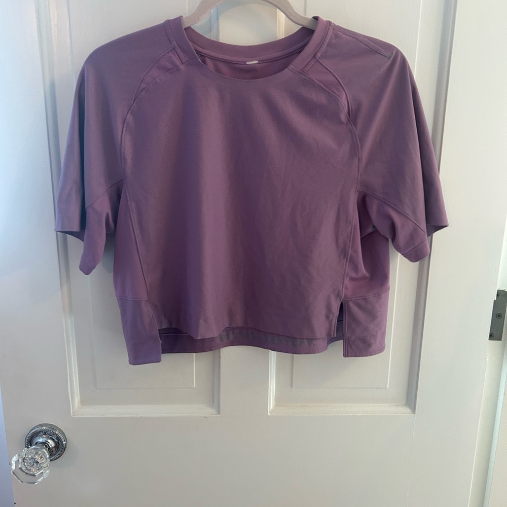 Lululemon cropped purple top size 4
